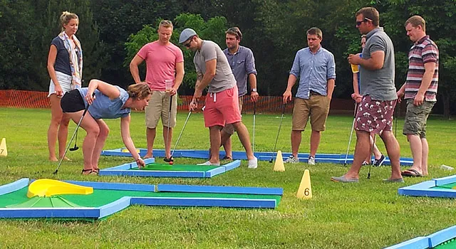 Portable modular crazy golf